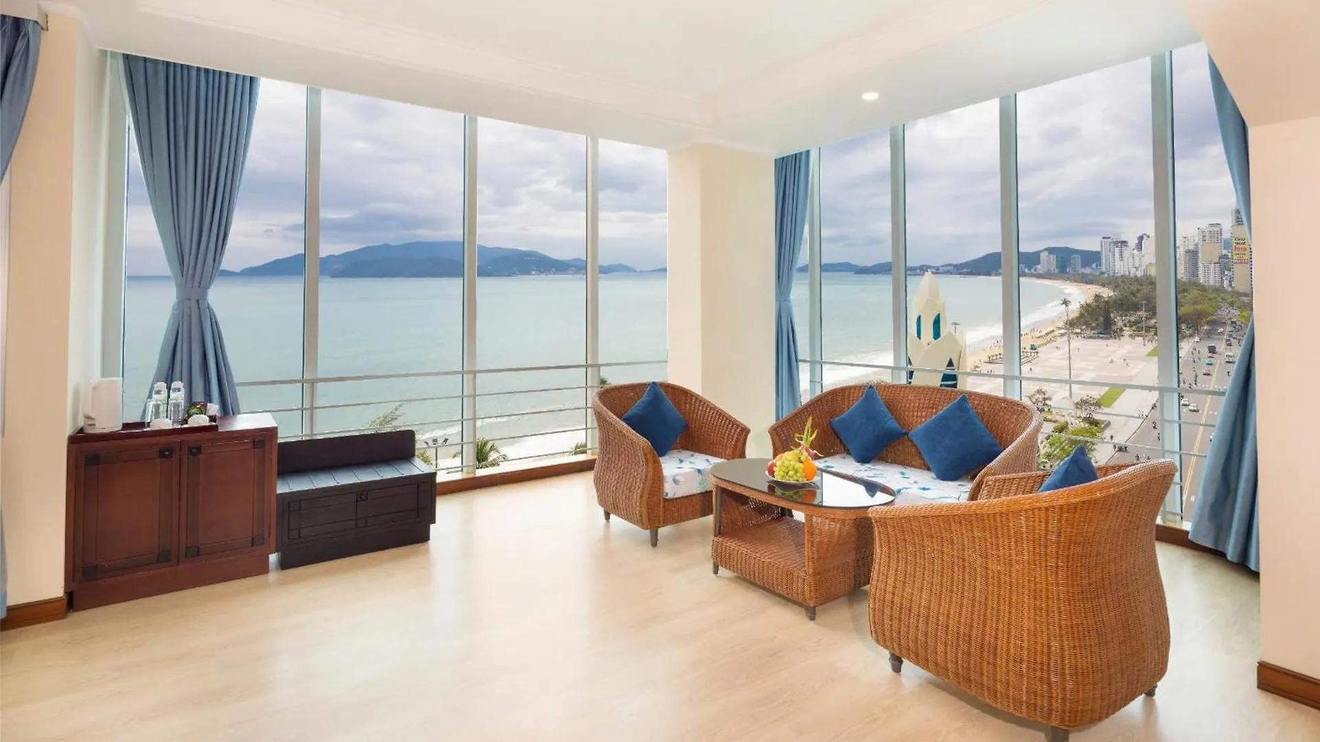 Nha Trang Lodge Hotel 4*, Nha Trang Vietnam
