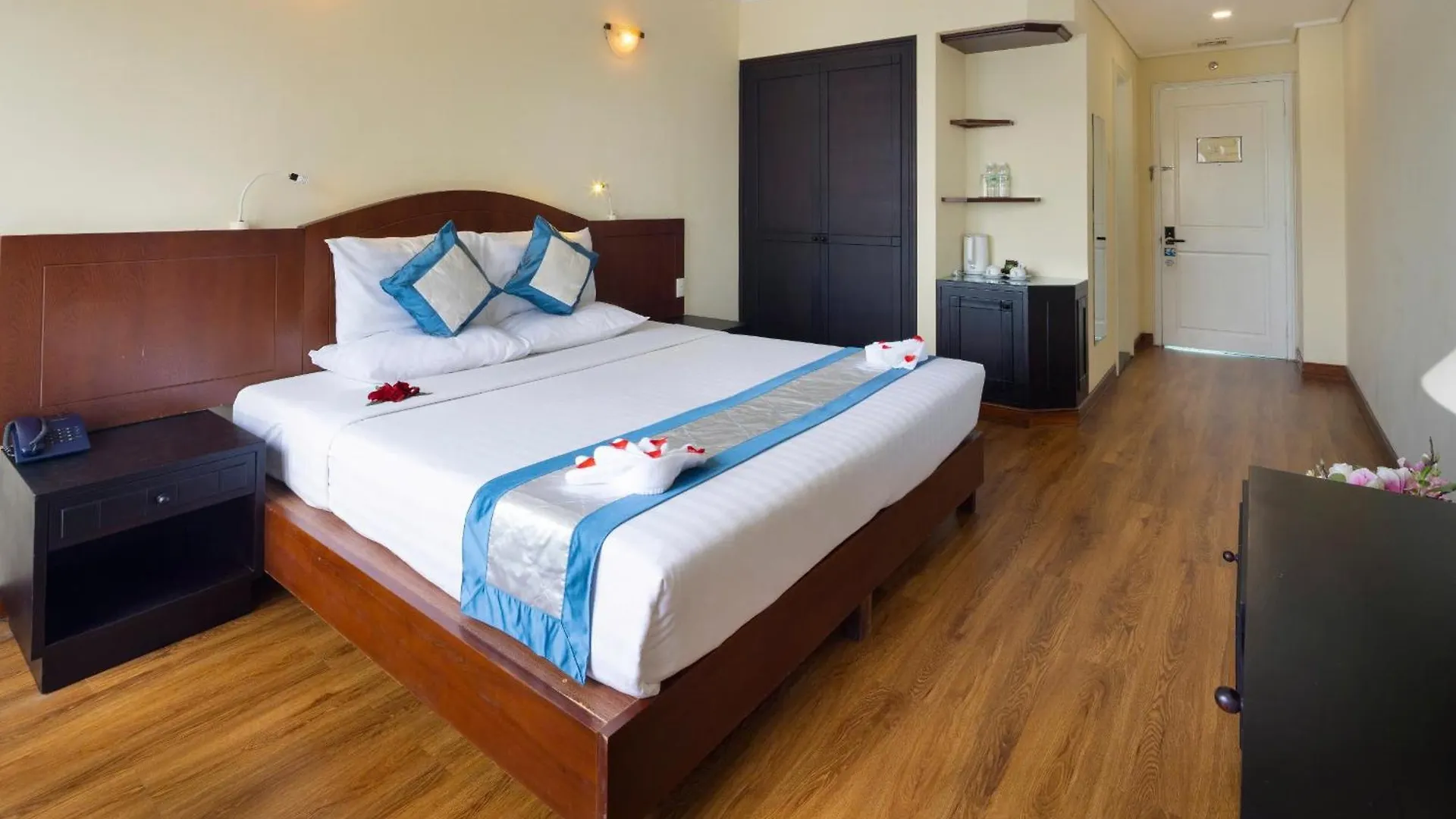 Nha Trang Lodge Hotel